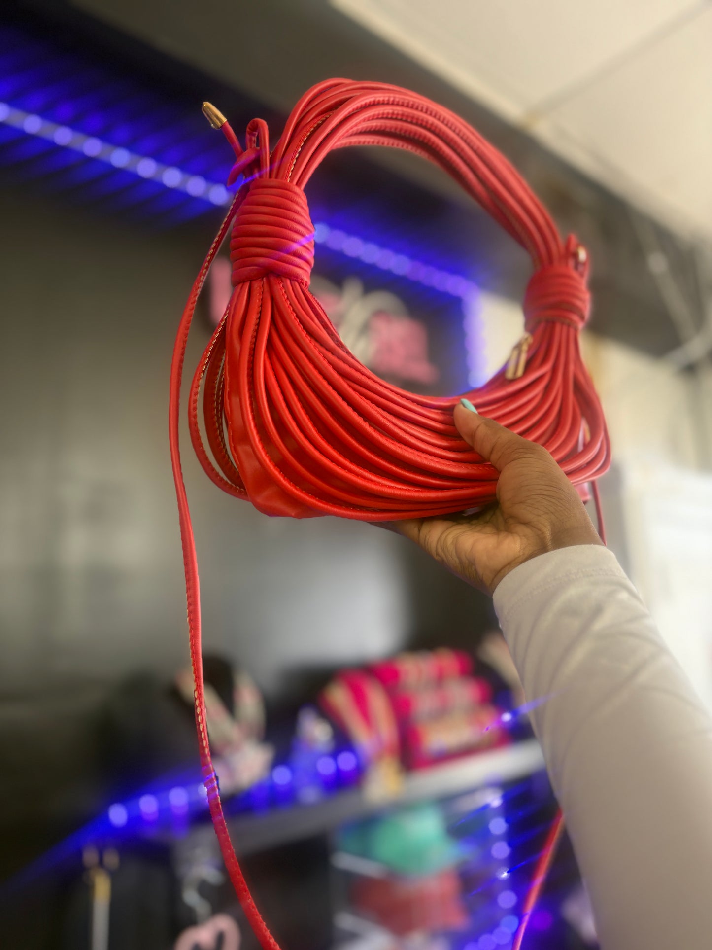 CRIMSON TWIST BAG