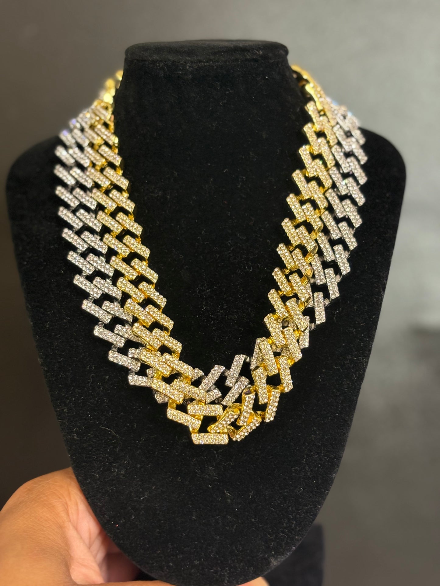 ICED LINK CHAIN