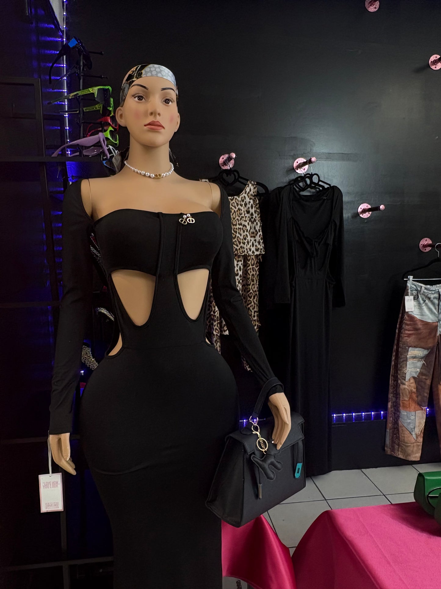MIDNIGHT AFFAIR MAXI DRESS